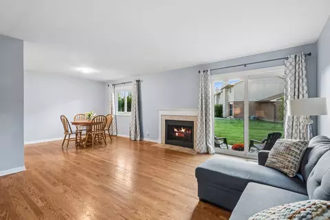 1534 Blackburn St, Wheaton, IL 60189 photo 8