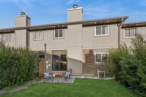 1534 Blackburn St, Wheaton, IL 60189 photo 18