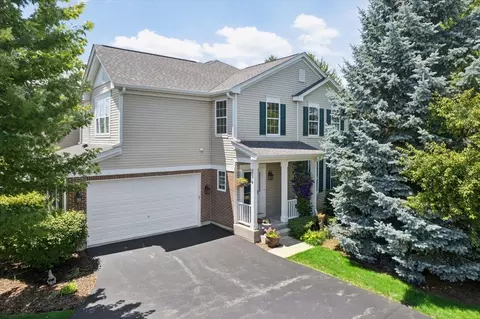 294 Larsdotter Ln, Geneva, IL 60134