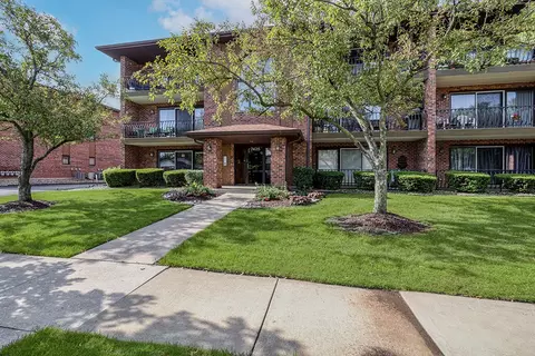 7425 Tiffany Dr #1D, Orland Park, IL 60462