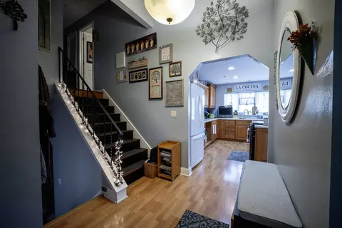Entry Way - 2904 Scott Ave, Mchenry, IL 60050 photo 2 of 2