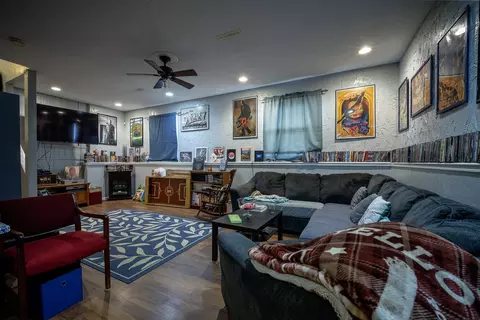 Living - 2904 Scott Ave, Mchenry, IL 60050 photo 1 of 1
