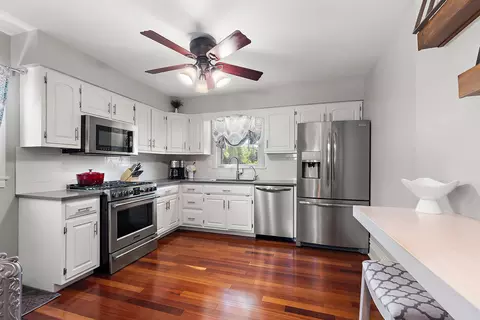 Kitchen - 270 E North St, Manhattan, IL 60442 photo 2 of 4
