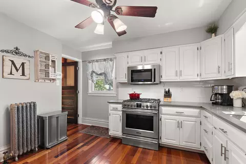 Kitchen - 270 E North St, Manhattan, IL 60442 photo 4 of 4