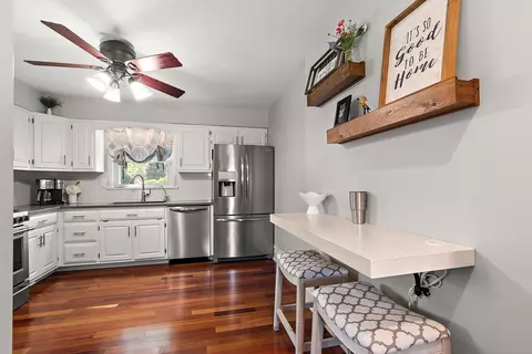 Kitchen - 270 E North St, Manhattan, IL 60442 photo 1 of 4