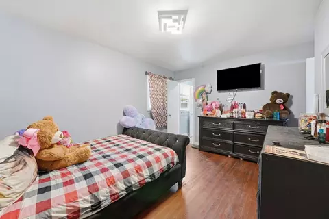Bedroom - 850 Austin Ave, Aurora, IL 60505 photo 2 of 5