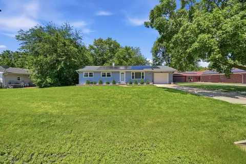 Other - 850 Austin Ave, Aurora, IL 60505 photo 1 of 8