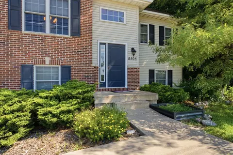 5505 38th Ave, Moline, IL 61265 photo 3