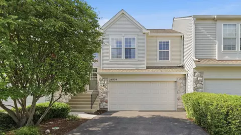 24904 Gates Ln, Plainfield, IL 60585