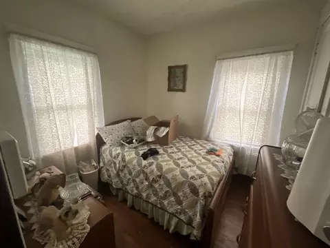 Bedroom - 990 N 1875 St, Saint Peter, IL 62880 photo 1 of 2