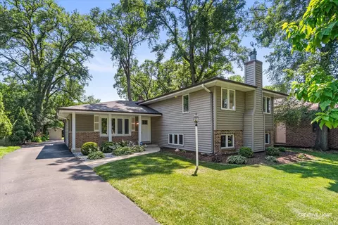 311 60th St, Downers Grove, IL 60516