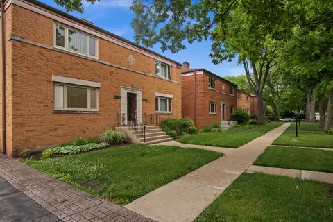 8043 Lake St #1, River Forest, IL 60305