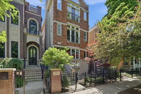 1717 W Nelson Ave #3, Chicago, IL 60657