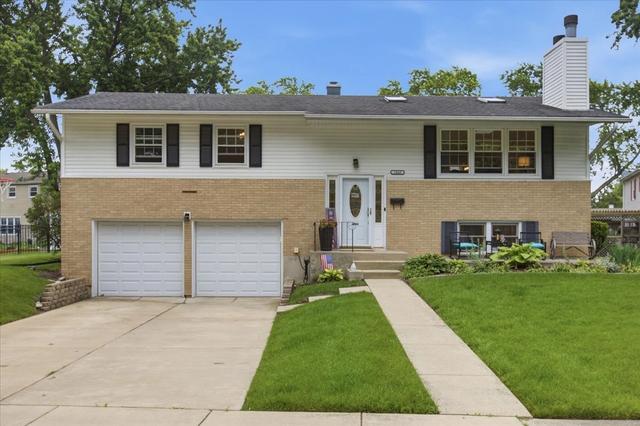 1049 E Fosket Dr, Palatine, IL 60074
