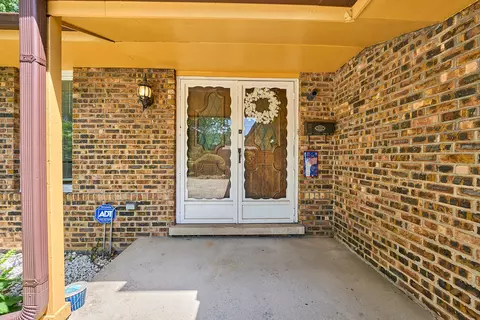 Exterior - 385 E 162nd St, Harvey, IL 60426 photo 4 of 4