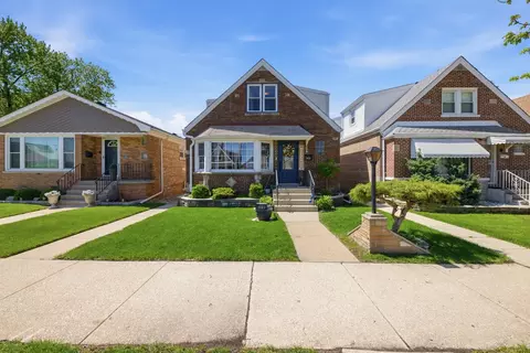 5052 S Laporte Ave, Chicago, IL 60638