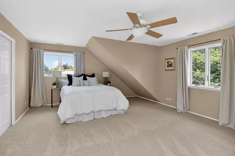 Bedroom - 700 E Turner Ave, Roselle, IL 60172 photo 5 of 6