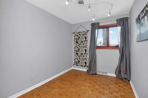 Bedroom - 700 E Turner Ave, Roselle, IL 60172 photo 3 of 6