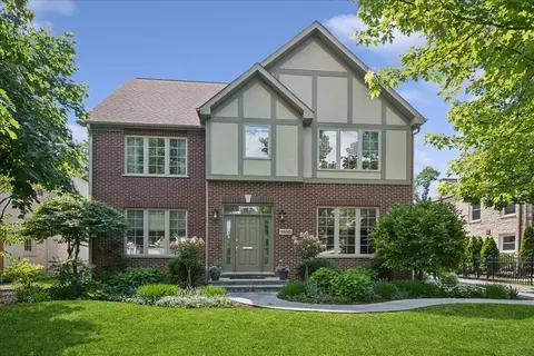 9550 Central Park Ave, Evanston, IL 60203