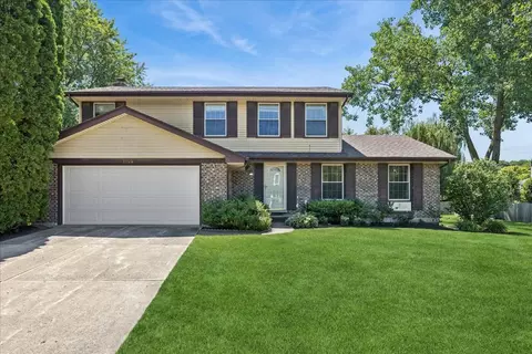 1108 Wellington Ave, Libertyville, IL 60048