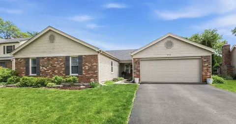 458 Nantucket Rd, Naperville, IL 60565