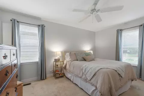 Bedroom - 458 Nantucket Rd, Naperville, IL 60565 photo 1 of 5