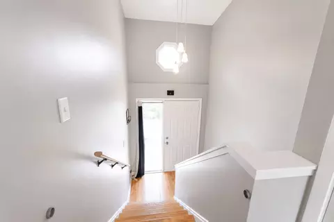 Entry Way - 812 Maple Ln, Wheeling, IL 60090 photo 1 of 1