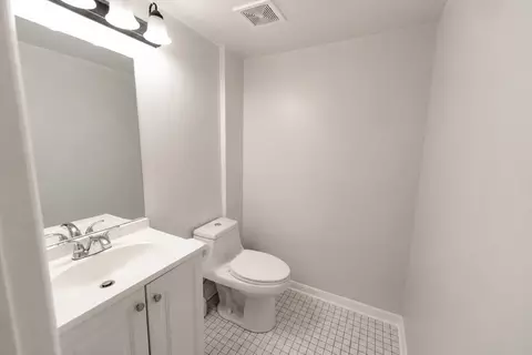 Bath - 812 Maple Ln, Wheeling, IL 60090 photo 2 of 2