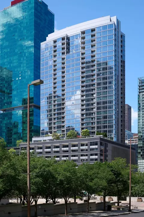 240 E Illinois St #3001, Chicago, IL 60611