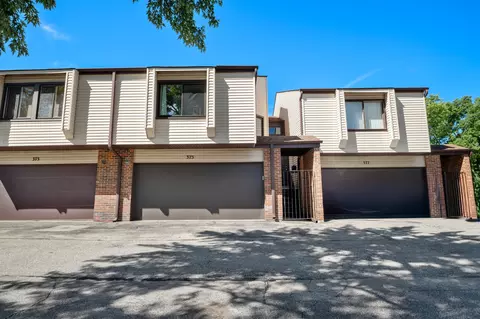 Exterior - 375 Juniper Tree Ct, Hoffman Estates, IL 60169 photo 2 of 9