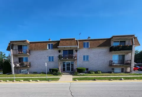 18224 Wentworth Ave #2, Lansing, IL 60438