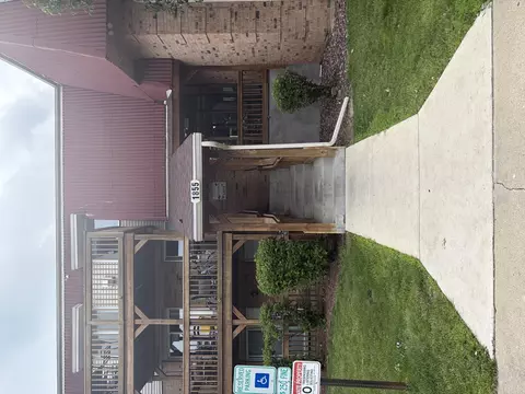 1855 Tall Oaks Dr #3301, Aurora, IL 60505