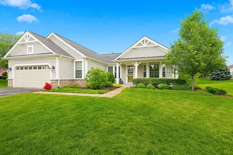 12604 Golf View Dr, Huntley, IL 60142