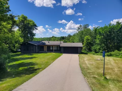 4 A94 Springfield Dr, Apple River, IL 61001