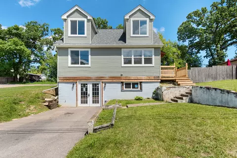 105 Morningside Dr, Lakemoor, IL 60051