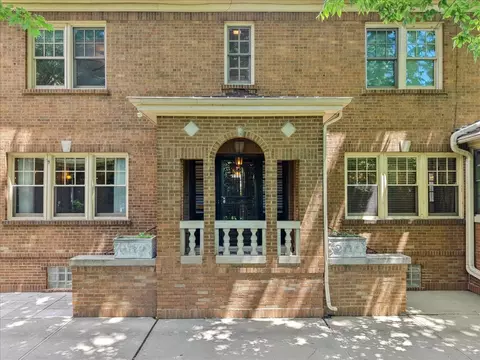 5873 N Forest Glen Ave, Chicago, IL 60646