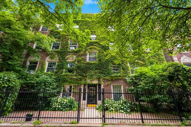 6121 N Hoyne Ave #3S, Chicago, IL 60659