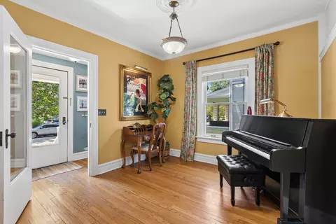 111 W Franklin St, Wheaton, IL 60187 photo 6