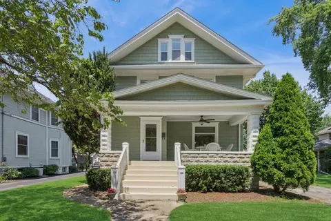 111 W Franklin St, Wheaton, IL 60187 photo 2