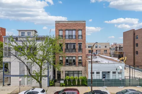 1336 W Grand Ave #4, Chicago, IL 60642
