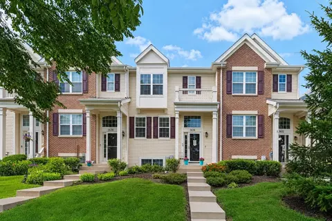 1634 Windward Dr, Pingree Grove, IL 60140