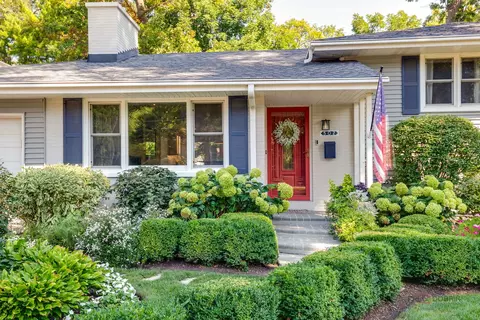 502 E Scranton Ave, Lake Bluff, IL 60044 photo 2