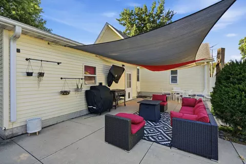 Exterior - 1841 36th St, Moline, IL 61265 photo 2 of 7