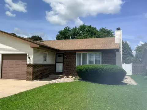 416 Palmor Dr, Ottawa, IL 61350