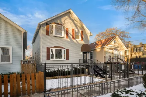 2516 W Lyndale St, Chicago, IL 60647