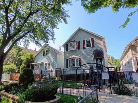 2516 W Lyndale St, Chicago, IL 60647