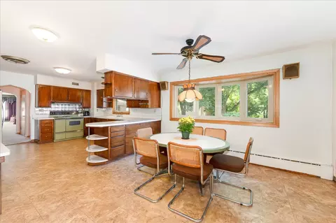 Kitchen - 418 End Ave, Hillside, IL 60162 photo 2 of 5