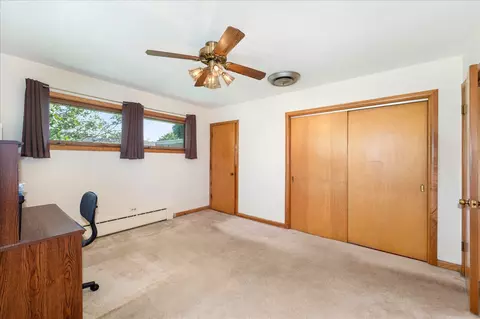 Bedroom - 418 End Ave, Hillside, IL 60162 photo 4 of 6