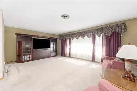 Living - 418 End Ave, Hillside, IL 60162 photo 1 of 5
