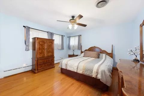 Bedroom - 418 End Ave, Hillside, IL 60162 photo 1 of 6